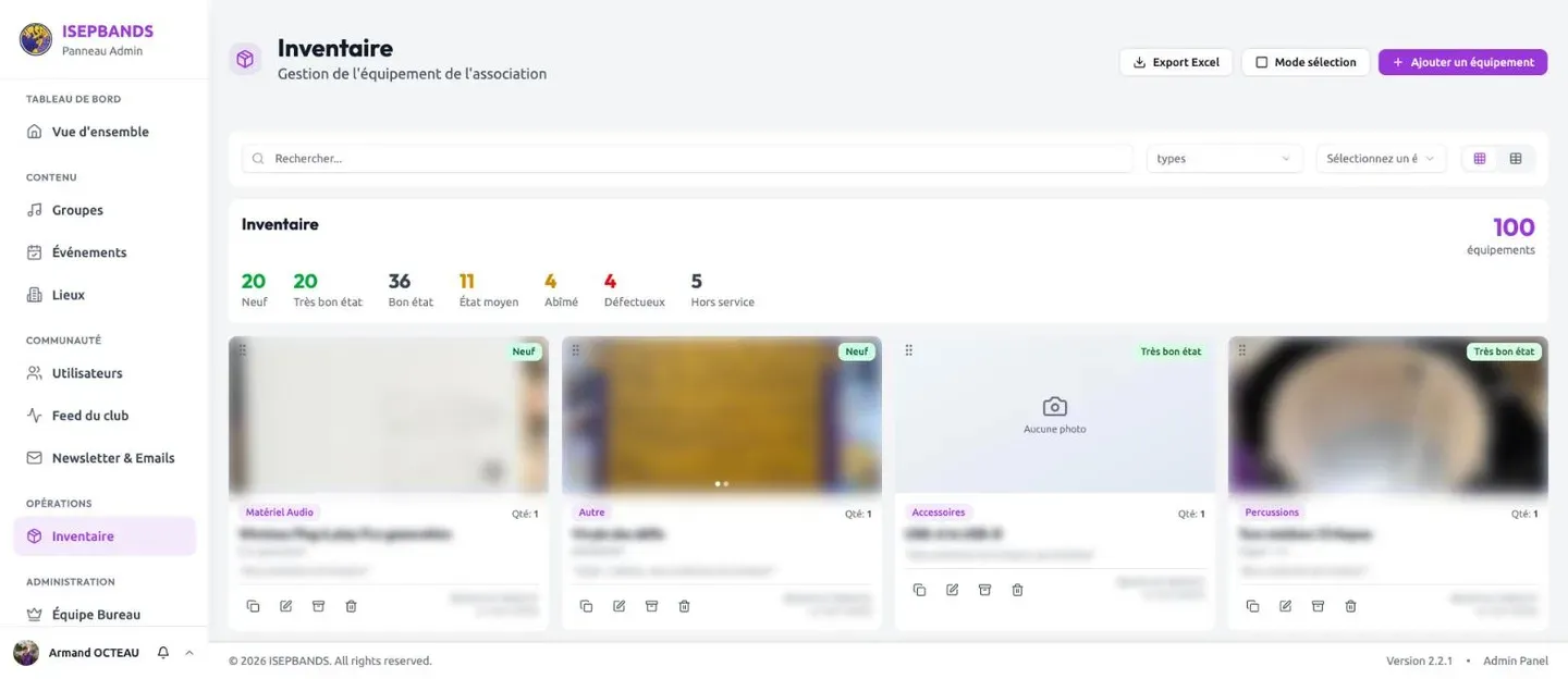 Inventaire du matériel dans le back-office d’ISEP Bands, contenu flouté